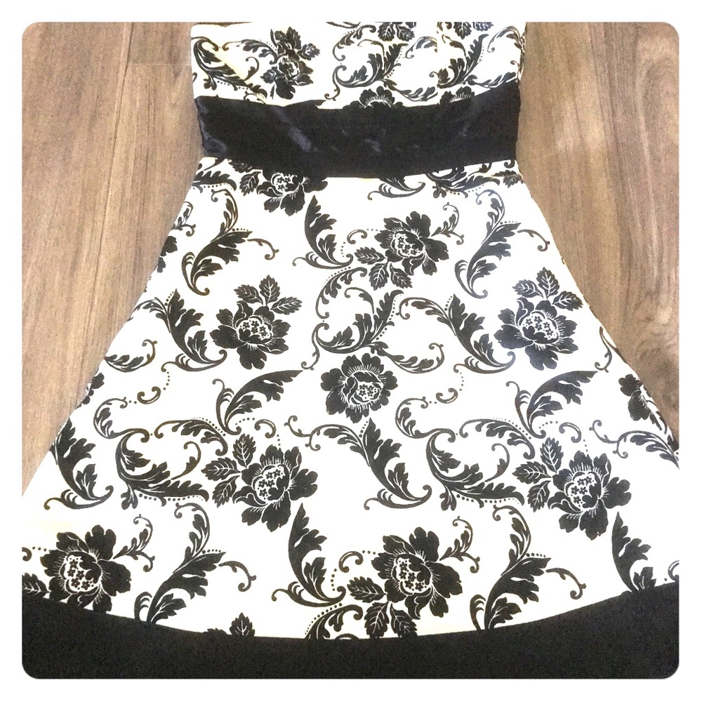 Black and White floral design formal dress